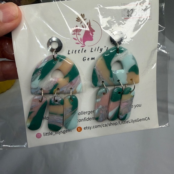 Handmade Multicolor Dangle Earrings - Picture 4 of 6